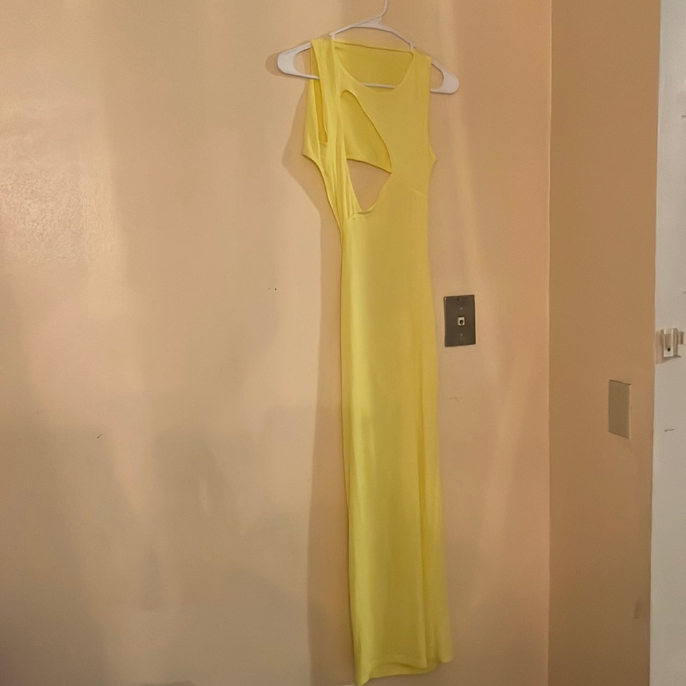 Yellow dress
